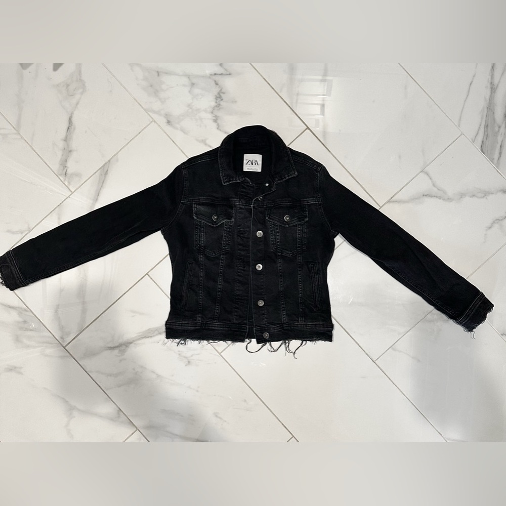 ZARA  distressed  black denim jacket